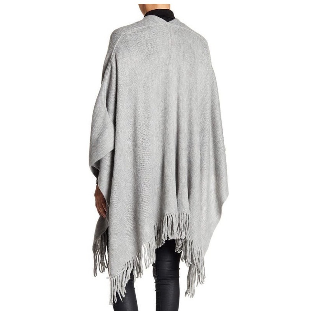 Vince Camuto Feels Like Home Ruana Poncho Women's‎ One Size Gray Boho Western - Picture 2 of 7